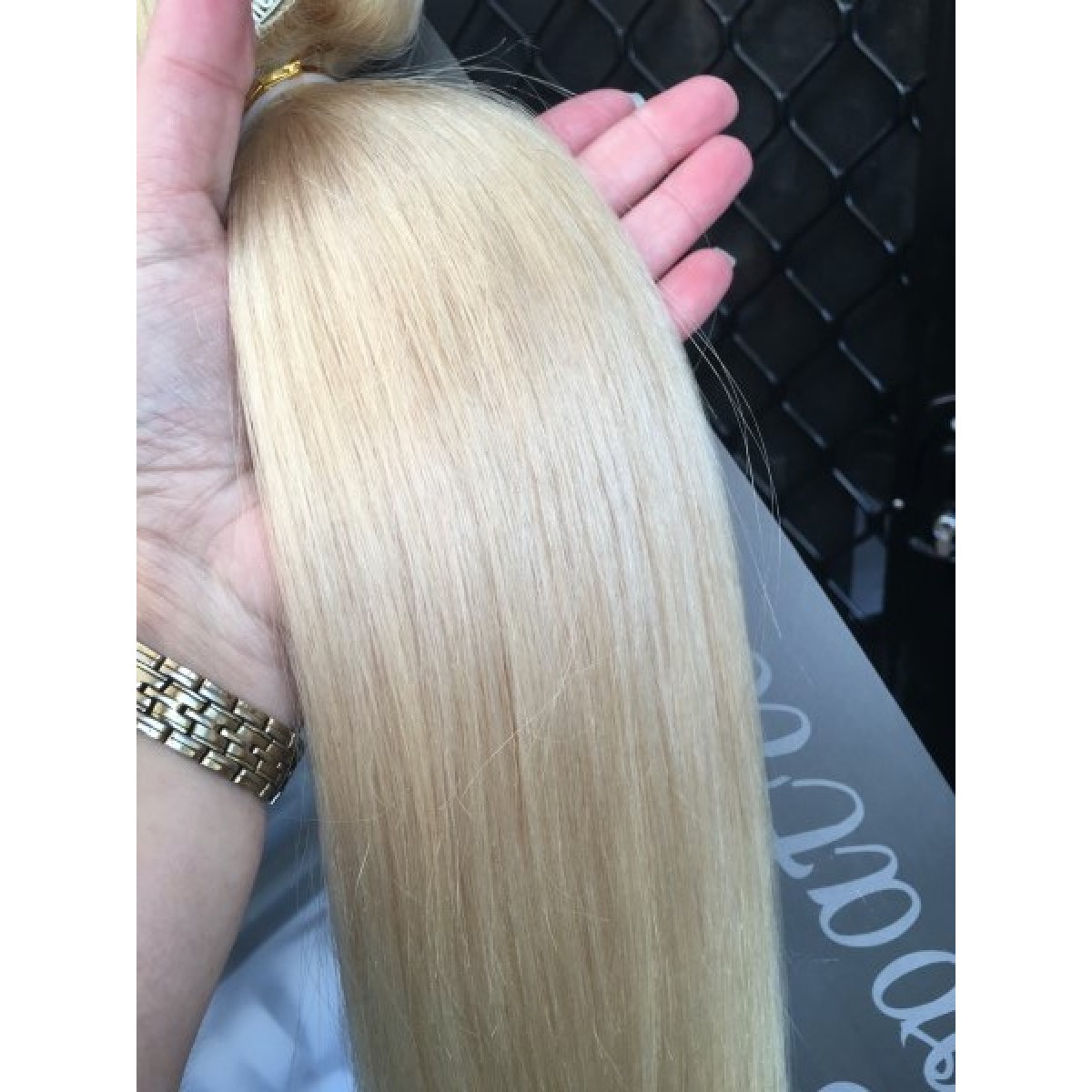 Platinum Blonde 60 20 Inch Clip In Human Hair Extensions 140grams
